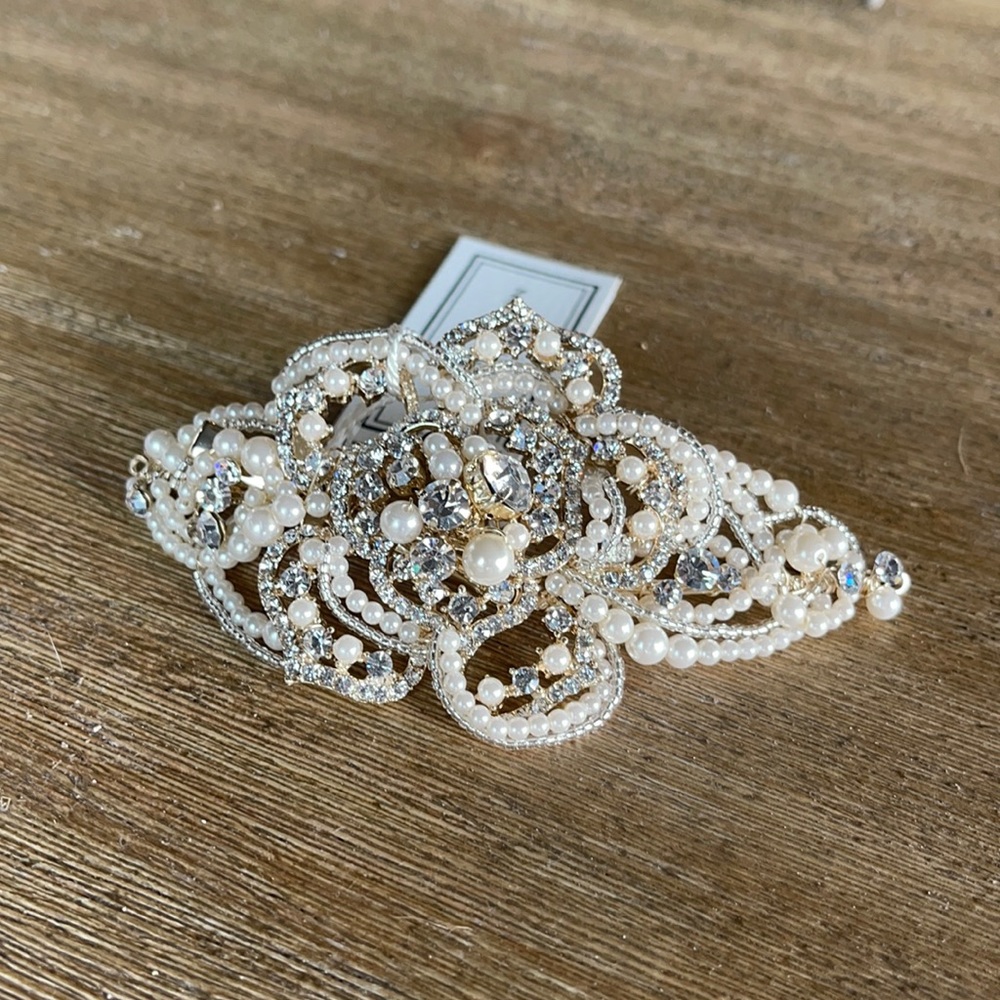 Pearl Bridal Hair Clip